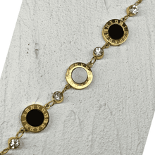 Roman Numeral Round Plate Bracelet
