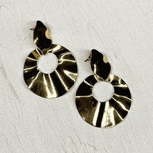 Exaggerated Geometric Line Metal Earrings